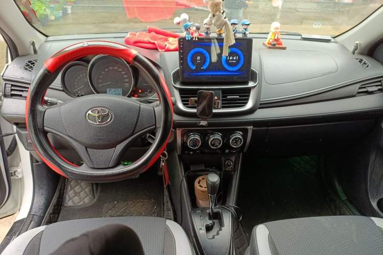 Used Toyota YARiS L Zhi Xuan 2020 X-Trail X 1.5L CVT Leading Edition Center Console