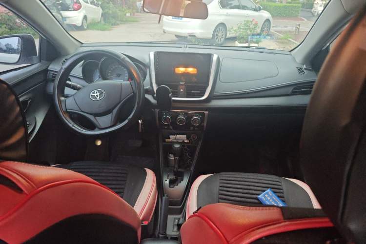 Used Toyota YARiS L Zhi Xuan 2020 1.5L CVT Leading Edition Center Console