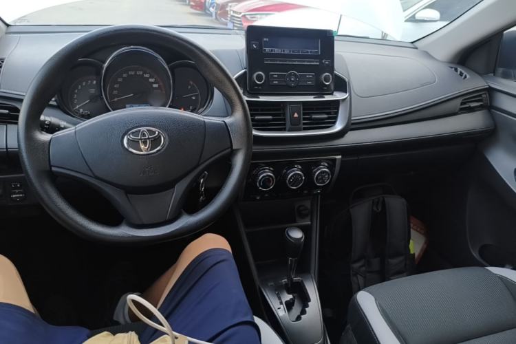 Used Toyota YARiS L Zhi Xuan 2020 1.5L CVT Leading Edition Center Console