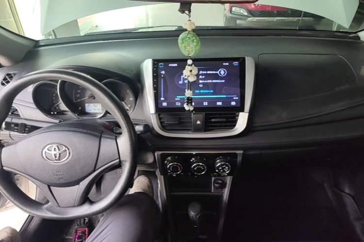 Used Toyota YARiS L Zhi Xuan 2020 1.5L CVT Leading Edition Center Console
