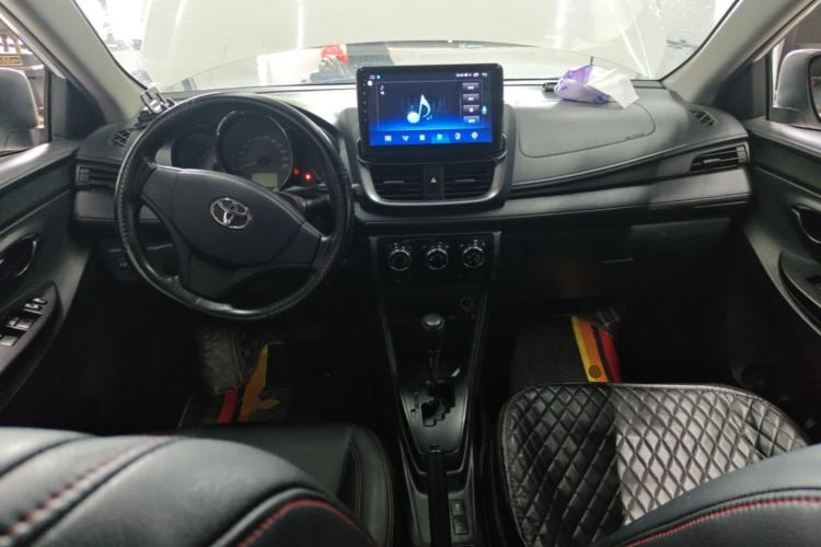 Used Toyota YARiS L Zhi Xuan 2020 X-Trail X 1.5L CVT Leading Edition Center Console