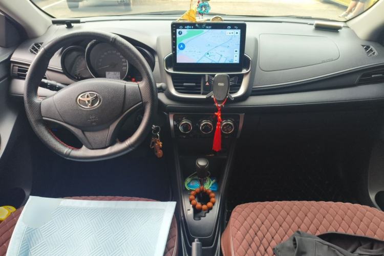 Used Toyota YARiS L Zhi Xuan 2020 X-Trail X 1.5L CVT Leading Edition Center Console