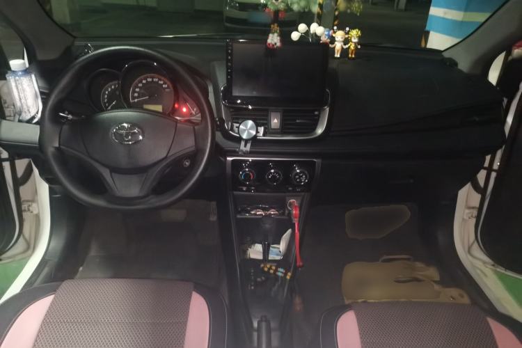 Used Toyota YARiS L Zhi Xuan 2020 1.5L CVT Leading Edition Center Console