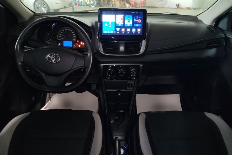 Used Toyota YARiS L Zhi Xuan 2020 X-Trail X 1.5L CVT Leading Edition Center Console