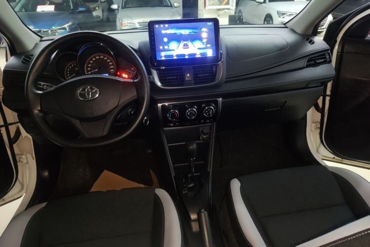 Used Toyota YARiS L Zhi Xuan 2020 X-Trail X 1.5L CVT Leading Edition Center Console