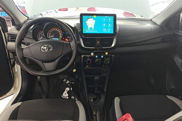 Used Toyota YARiS L Zhi Xuan 2020 X-Trail X 1.5L CVT Leading Edition Center Console