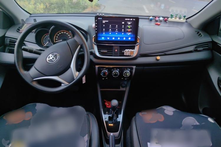 Used Toyota YARiS L Zhi Xuan 2020 X-Trail X 1.5L CVT Luxury Edition Center Console