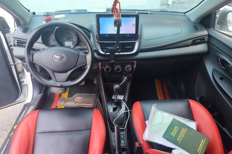 Used Toyota YARiS L Zhi Xuan 2020 X-Trail X 1.5L CVT Leading Edition Center Console