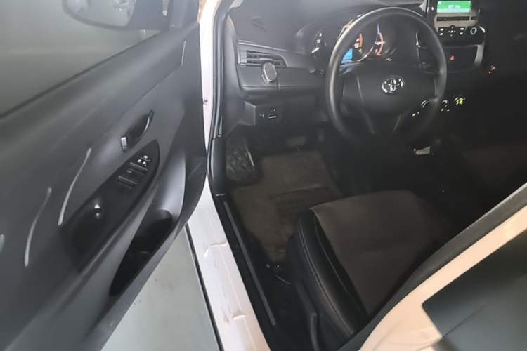 Used Toyota YARiS L Zhi Xuan 2020 X-Trail X 1.5L CVT Leading Edition Driver Seat