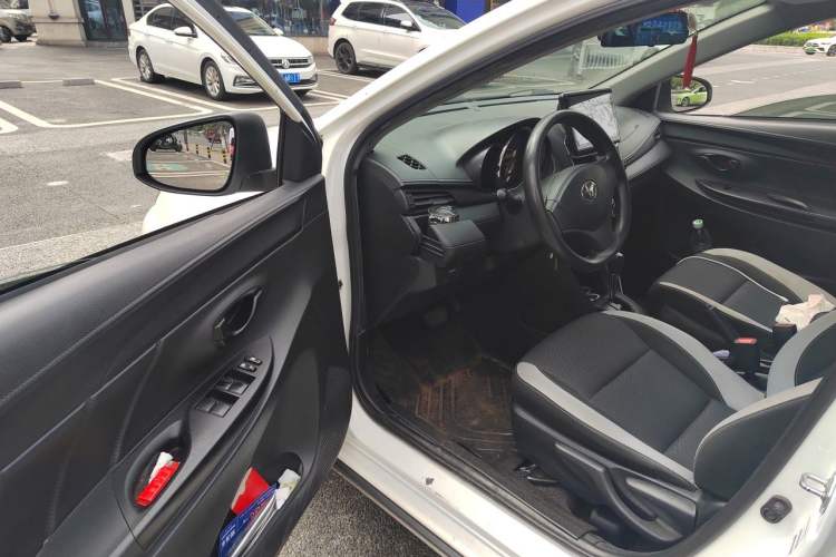 Used Toyota YARiS L Zhi Xuan 2020 X-Trail X 1.5L CVT Leading Edition Driver Seat