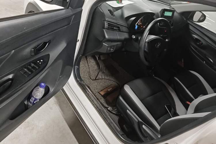 Used Toyota YARiS L Zhi Xuan 2020 X-Trail X 1.5L CVT Leading Edition Driver Seat