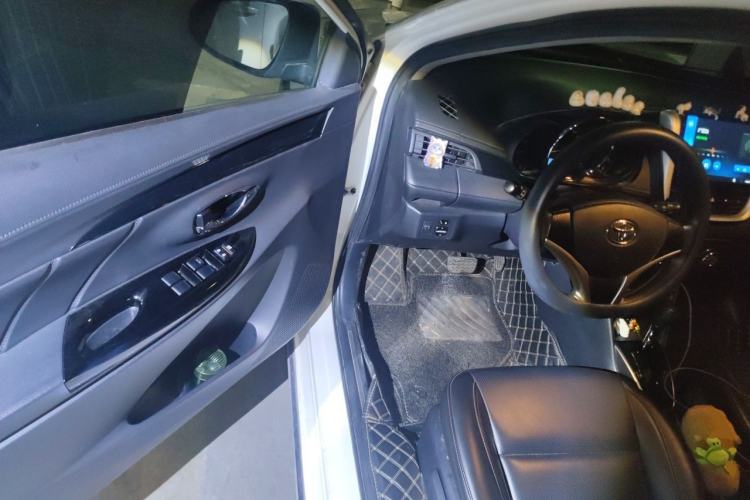 Used Toyota YARiS L Zhi Xuan 2020 X-Trail X 1.5L CVT Luxury Edition Driver Seat