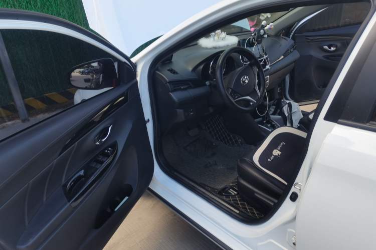 Used Toyota YARiS L Zhi Xuan 2020 1.5L CVT Luxury Edition Driver Seat