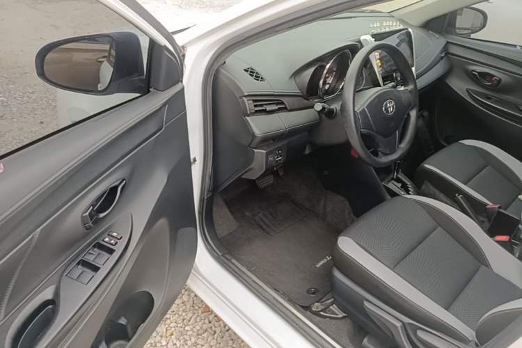 Used Toyota YARiS L Zhi Xuan 2020 1.5L CVT Leading Edition Driver Seat