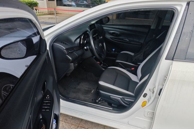 Used Toyota YARiS L Zhi Xuan 2020 1.5L CVT Leading Edition Driver Seat