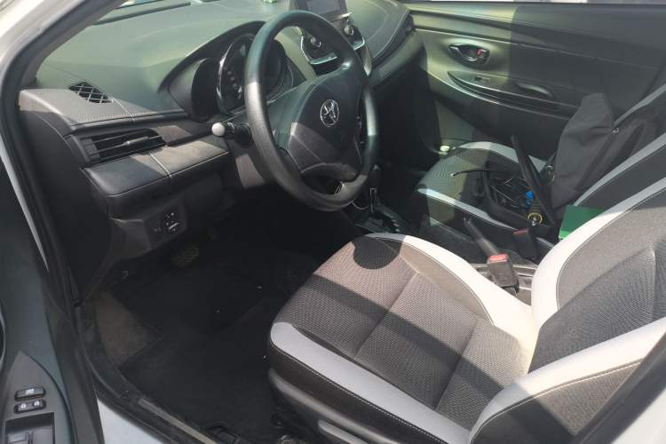 Used Toyota YARiS L Zhi Xuan 2020 1.5L CVT Leading Edition Driver Seat