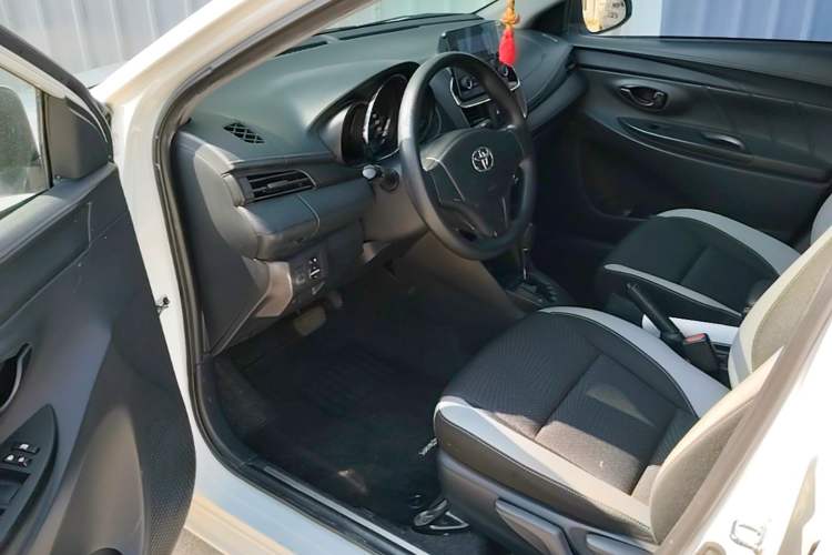 Used Toyota YARiS L Zhi Xuan 2020 1.5L CVT Leading Edition Driver Seat