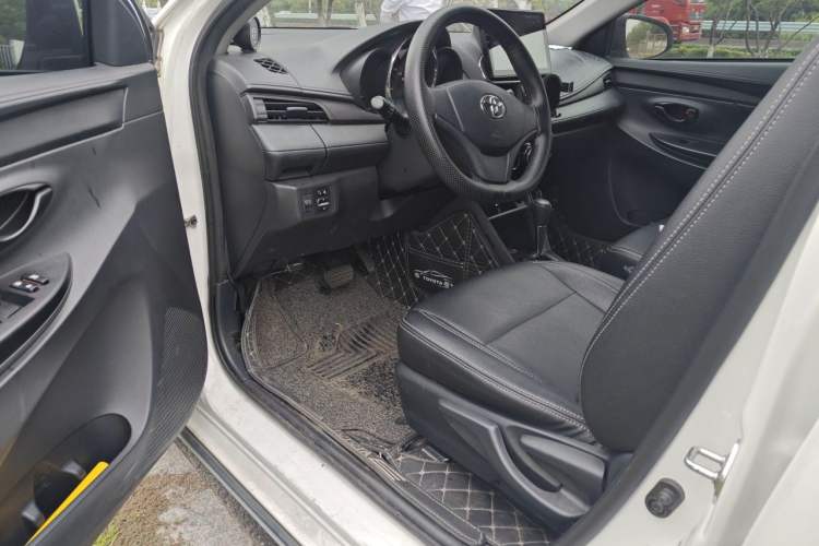 Used Toyota YARiS L Zhi Xuan 2020 X-Trail X 1.5L CVT Leading Edition Driver Seat