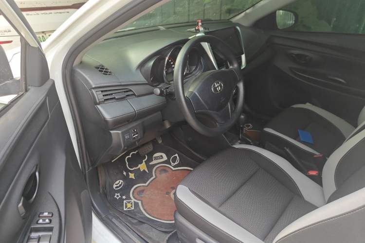 Used Toyota YARiS L Zhi Xuan 2020 1.5L CVT Leading Edition Driver Seat