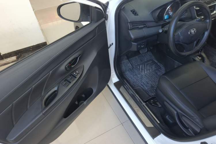 Used Toyota YARiS L Zhi Xuan 2020 X-Trail X 1.5L CVT Leading Edition Driver Seat