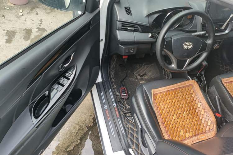 Used Toyota YARiS L Zhi Xuan 2020 X-Trail X 1.5L CVT Luxury Edition Driver Seat