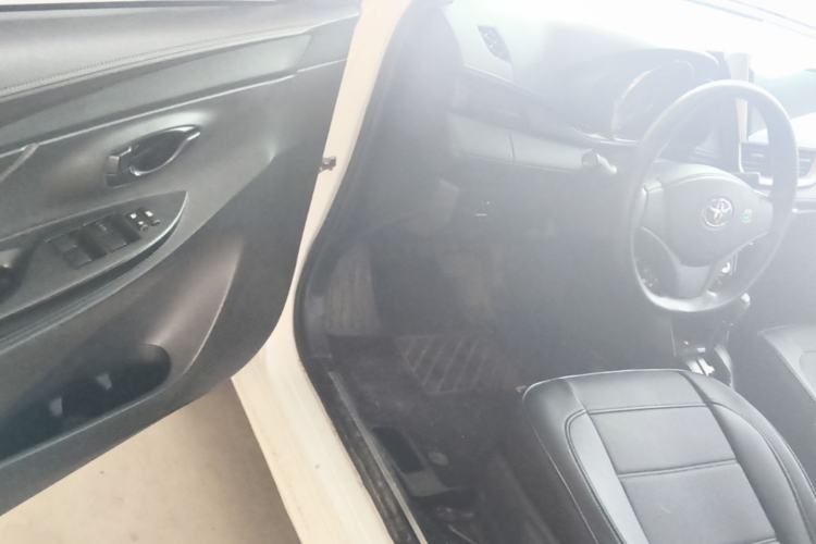 Used Toyota YARiS L Zhi Xuan 2020 1.5L CVT Leading Edition Driver Seat