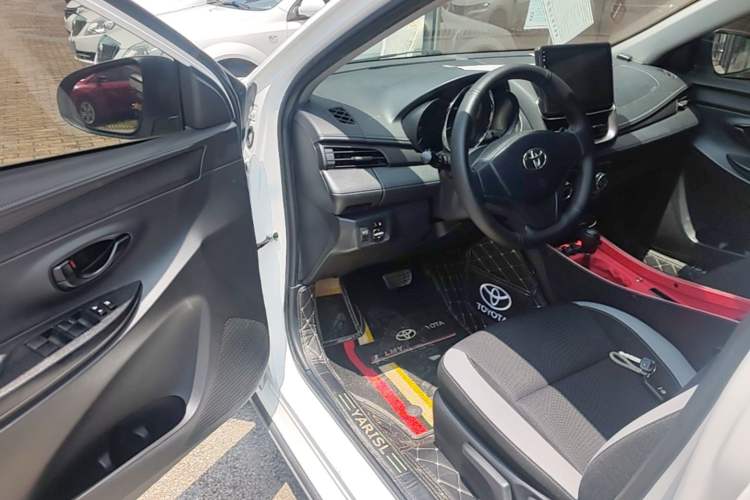 Used Toyota YARiS L Zhi Xuan 2020 X-Trail X 1.5L CVT Leading Edition Driver Seat