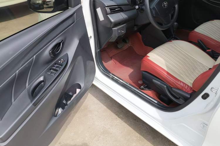 Used Toyota YARiS L Zhi Xuan 2020 1.5L CVT Leading Edition Driver Seat