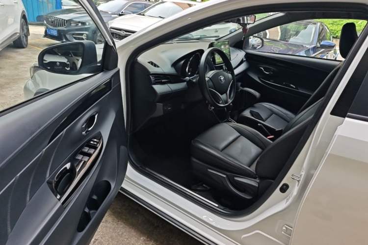 Used Toyota YARiS L Zhi Xuan 2020 X-Trail X 1.5L CVT Luxury Edition Driver Seat