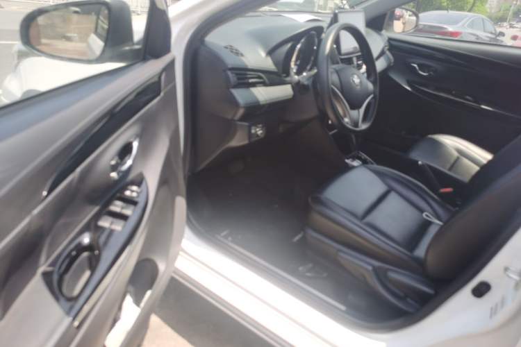 Used Toyota YARiS L Zhi Xuan 2020 X-Trail X 1.5L CVT Luxury Edition Driver Seat
