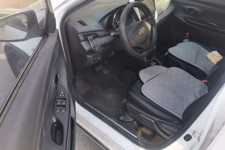 Used Toyota YARiS L Zhi Xuan 2020 X-Trail X 1.5L CVT Leading Edition Driver Seat