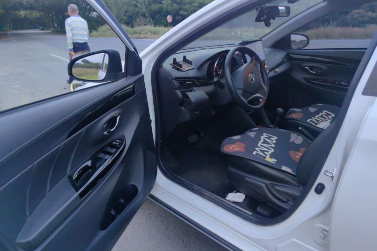 Used Toyota YARiS L Zhi Xuan 2020 X-Trail X 1.5L CVT Luxury Edition Driver Seat