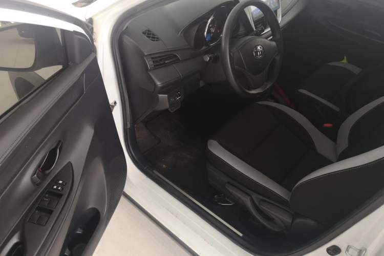 Used Toyota YARiS L Zhi Xuan 2020 X-Trail X 1.5L CVT Leading Edition Driver Seat