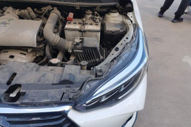 Used Toyota YARiS L Zhi Xuan 2020 1.5L CVT Luxury Edition Engine Bay Left