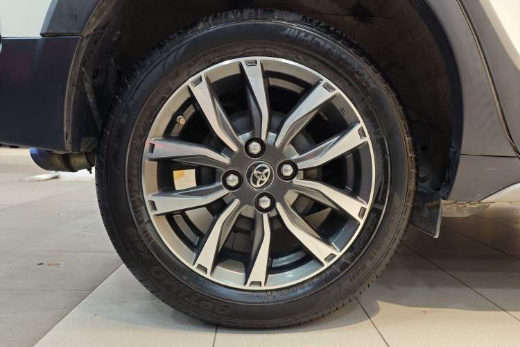 Used Toyota YARiS L Zhi Xuan 2020 X-Trail X 1.5L CVT Luxury Edition Exterior 4