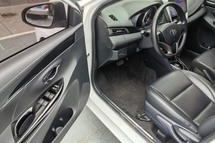 Used Toyota YARiS L Zhi Xuan 2020 1.5L CVT Luxury Edition Exterior 8
