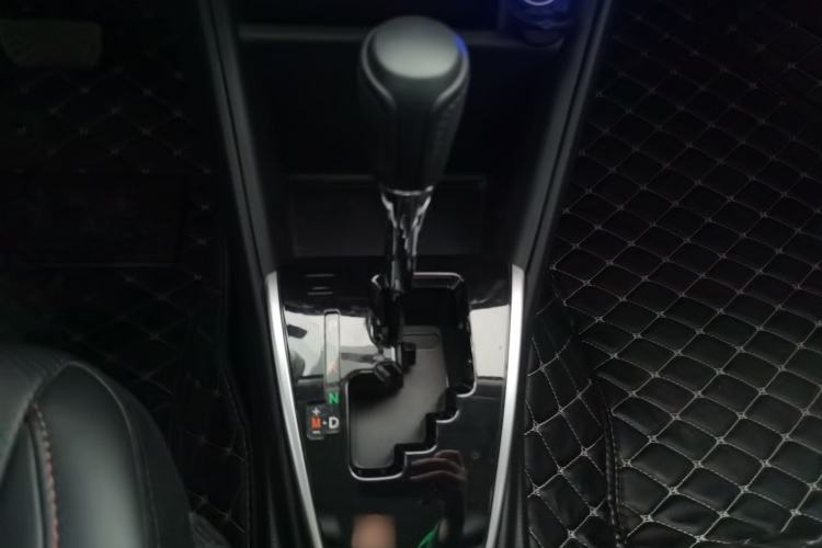 Used Toyota YARiS L Zhi Xuan 2020 X-Trail X 1.5L CVT Luxury Edition Gear Lever