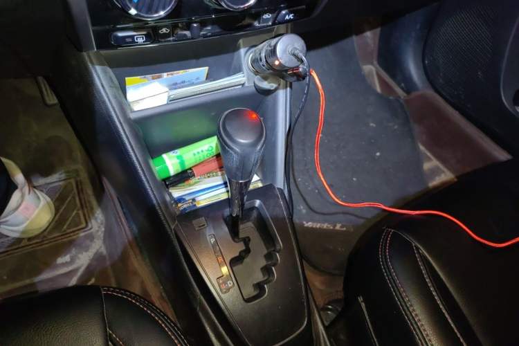 Used Toyota YARiS L Zhi Xuan 2020 1.5L CVT Leading Edition Gear Lever