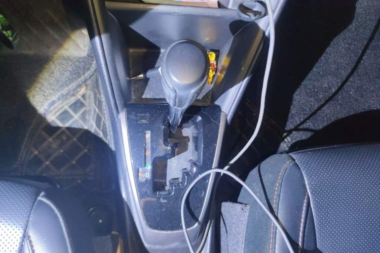 Used Toyota YARiS L Zhi Xuan 2020 X-Trail X 1.5L CVT Luxury Edition Gear Lever