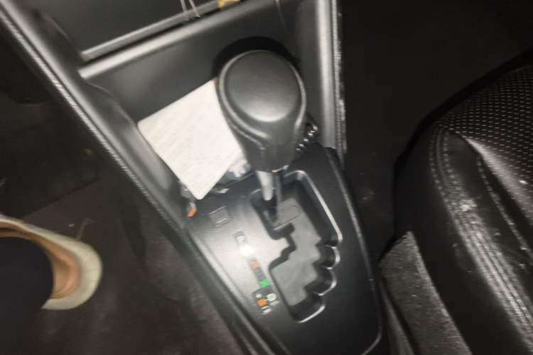 Used Toyota YARiS L Zhi Xuan 2020 X-Trail X 1.5L CVT Leading Edition Gear Lever