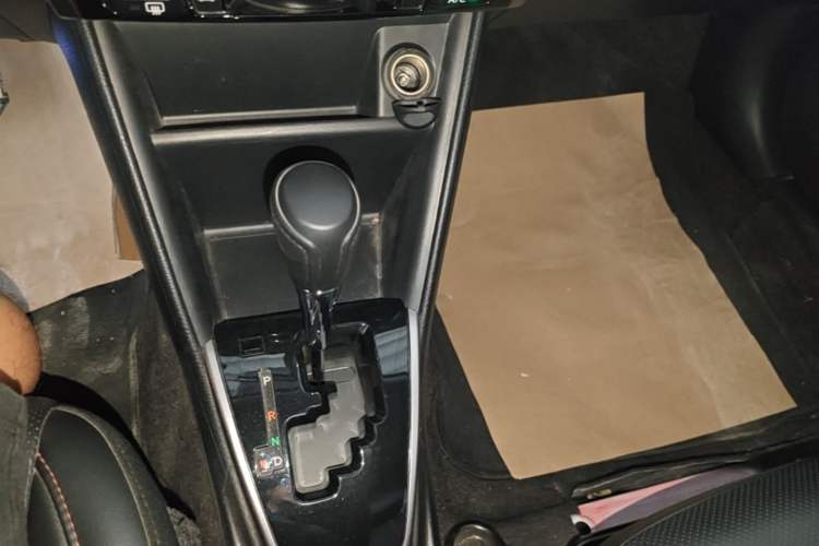 Used Toyota YARiS L Zhi Xuan 2020 X-Trail X 1.5L CVT Luxury Edition Gear Lever