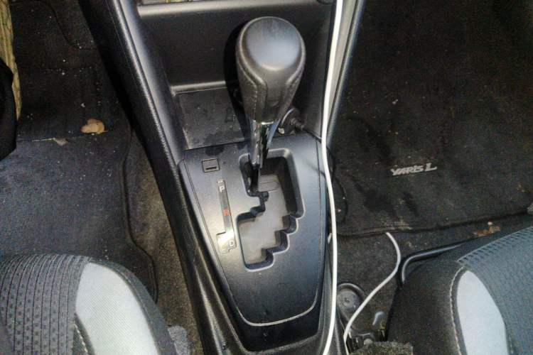 Used Toyota YARiS L Zhi Xuan 2020 X-Trail X 1.5L CVT Leading Edition Gear Lever