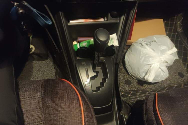 Used Toyota YARiS L Zhi Xuan 2020 X-Trail X 1.5L CVT Leading Edition Gear Lever