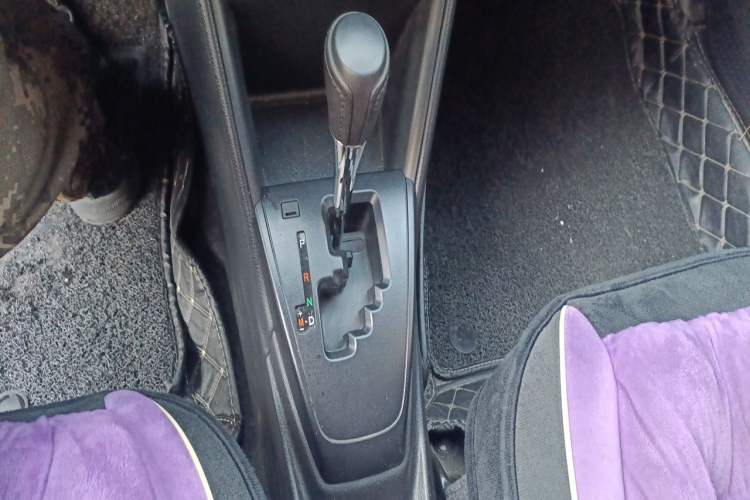 Used Toyota YARiS L Zhi Xuan 2020 X-Trail X 1.5L CVT Leading Edition Gear Lever