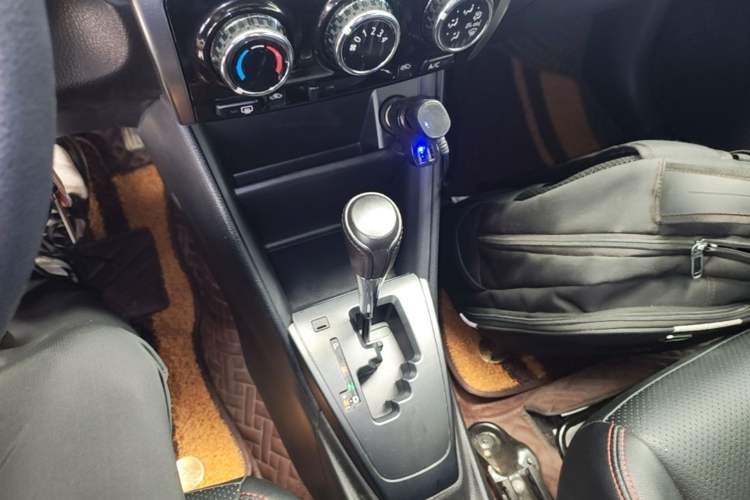 Used Toyota YARiS L Zhi Xuan 2020 X-Trail X 1.5L CVT Leading Edition Gear Lever