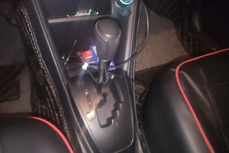 Used Toyota YARiS L Zhi Xuan 2020 X-Trail X 1.5L CVT Leading Edition Gear Lever