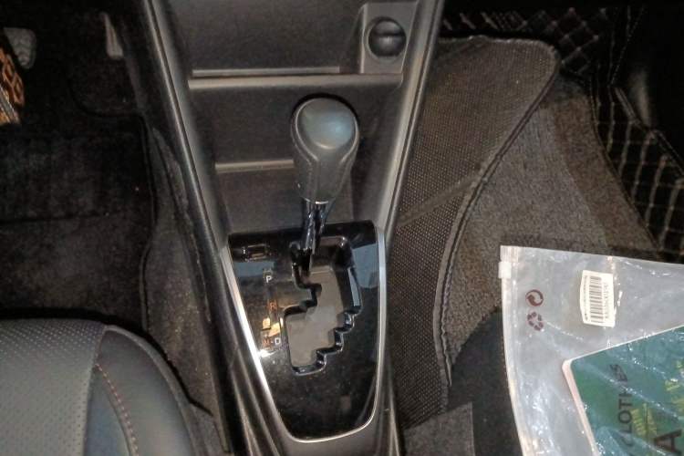 Used Toyota YARiS L Zhi Xuan 2020 X-Trail X 1.5L CVT Luxury Edition Gear Lever