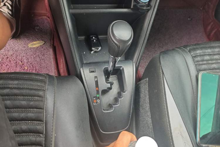 Used Toyota YARiS L Zhi Xuan 2020 1.5L CVT Leading Edition Gear Lever