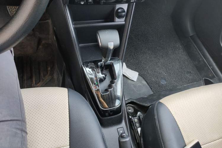Used Toyota YARiS L Zhi Xuan 2020 X-Trail X 1.5L CVT Leading Edition Gear Lever