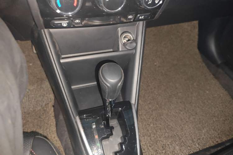 Used Toyota YARiS L Zhi Xuan 2020 X-Trail X 1.5L CVT Luxury Edition Gear Lever